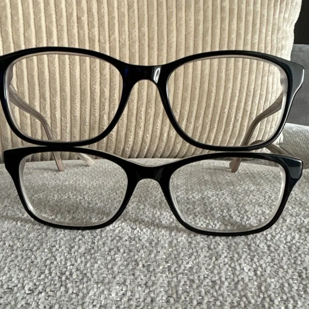 bebe Join the club bundle of 2 eyeglasses BB5075 size 52-17-135 used great condi